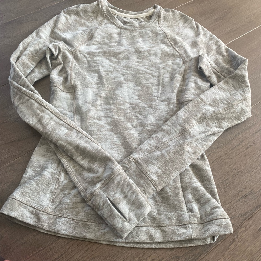 Lululemon rulu run long sleeve top with hand warmer